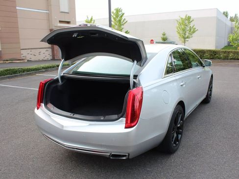 Used 2014 Cadillac XTS Luxury image 34