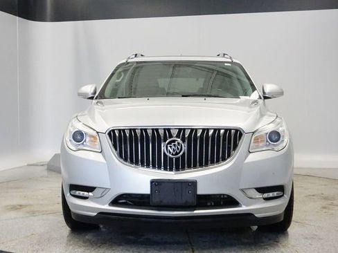 Used 2017 Buick Enclave Leather image 10