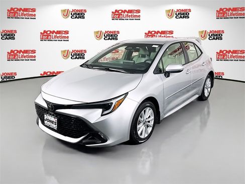 Certified 2025 Toyota Corolla SE image 11