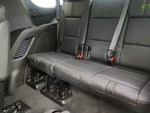Used 2021 Chevrolet Tahoe RST w/ Luxury Package RWD image 35