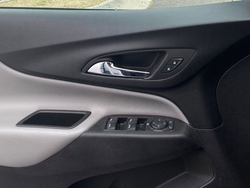 Used 2024 Chevrolet Equinox LT image 19