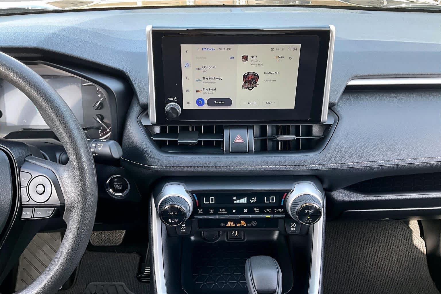 Used 2025 Toyota RAV4 XLE FWD image 7