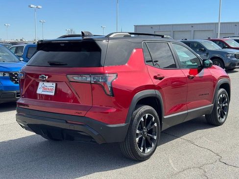Used 2025 Chevrolet Equinox RS w/ Safety and Technology Package image 3