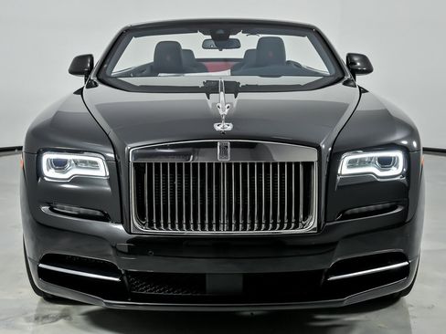 Used 2017 Rolls-Royce Dawn RWD image 5