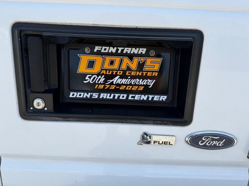 Used 2009 Ford E-350 and Econoline 350 Super Duty Wagon RWD image 36