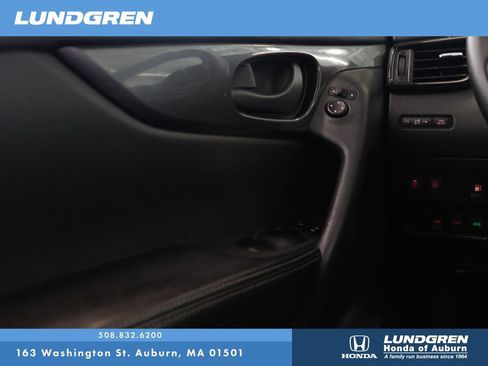 Used 2019 Nissan Rogue S AWD/4WD image 24