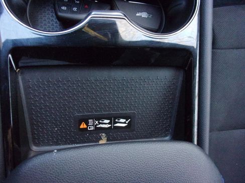 Used 2024 Chevrolet Blazer EV RS image 31