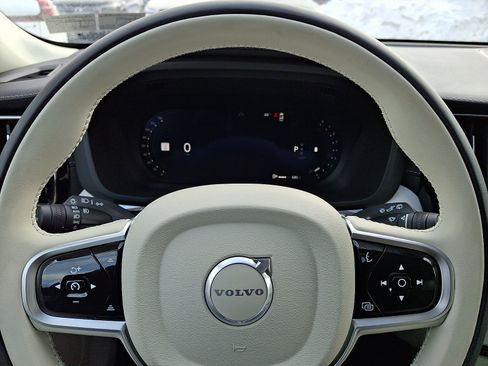 New 2026 Volvo XC60 B5 Ultra w/ Climate Package image 14