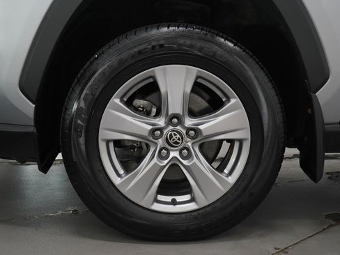 Used 2022 Toyota RAV4 XLE image 29