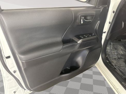 Used 2023 Toyota Tacoma TRD Off-Road image 30