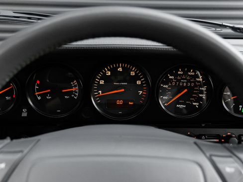 Used 1992 Porsche 911 Turbo RWD image 21