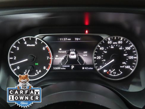 Used 2023 Nissan Rogue SV image 11
