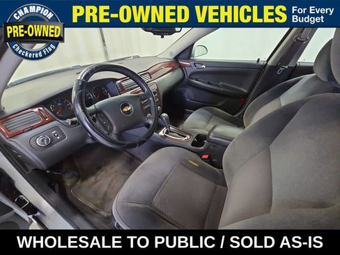 Used 2009 Chevrolet Impala LT FWD image 10