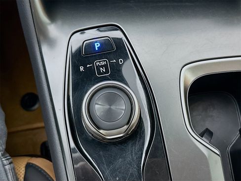 Used 2024 Lexus RZ 300e Premium w/ Accessory Package (Z1) image 18