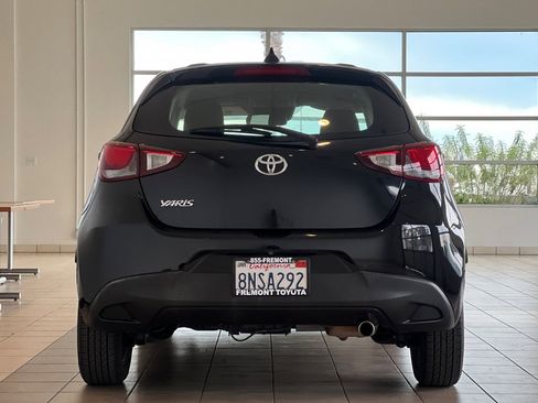 Certified 2020 Toyota Yaris LE image 5
