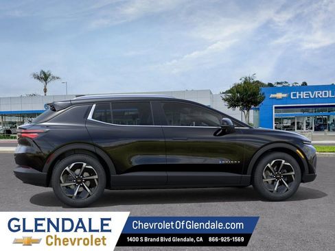 New 2026 Chevrolet Equinox EV LT FWD image 5