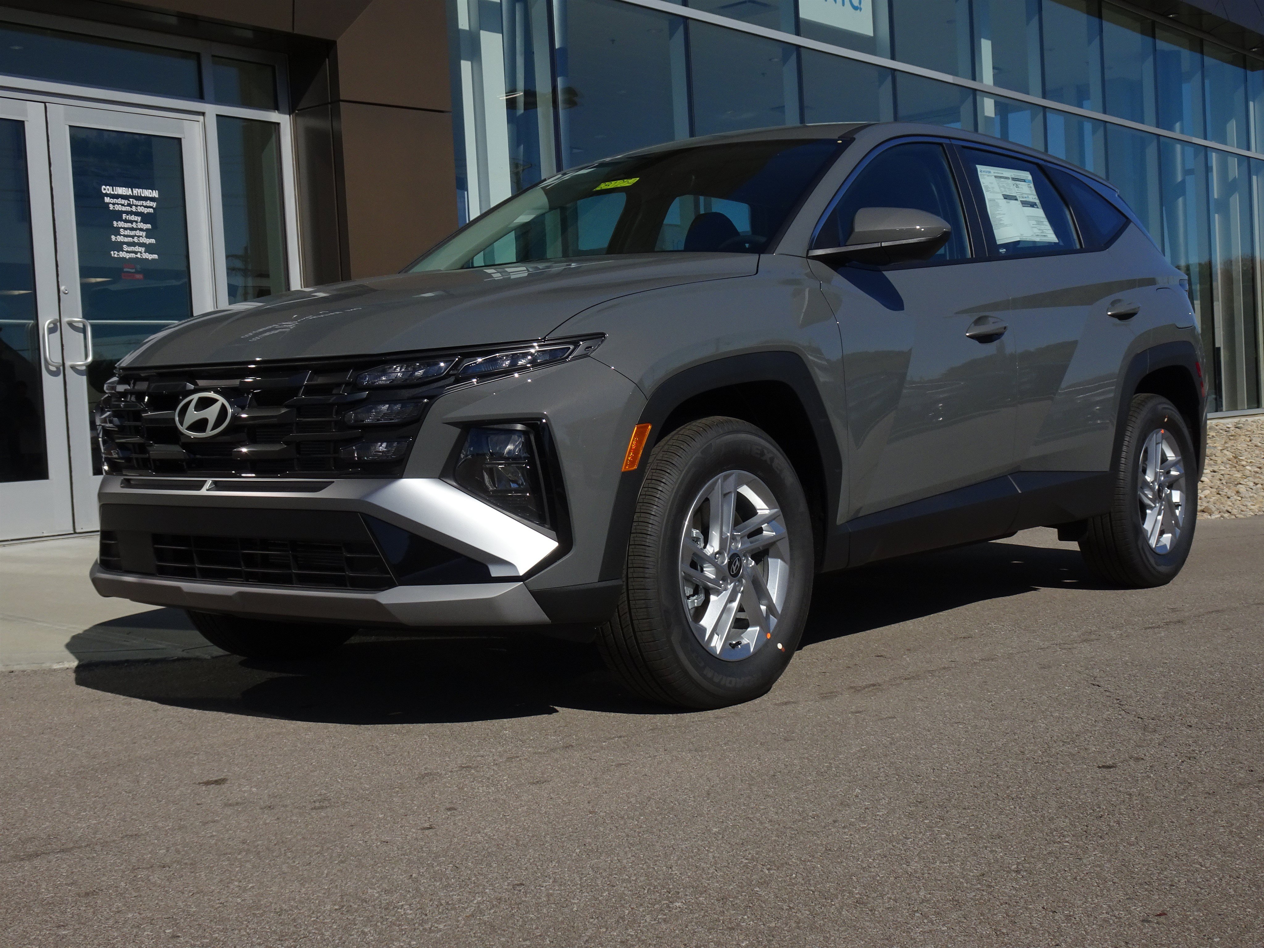 New 2026 Hyundai Tucson SE AWD/4WD image 1