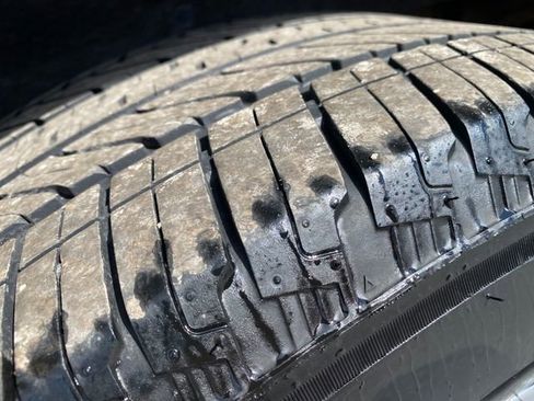 Used 2020 GMC Sierra 1500 SLT w/ SLT Premium Package image 16