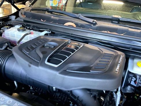 Used 2023 Jeep Grand Wagoneer L Series III w/ Rear-Seat Entertainment Group AWD/4WD image 28