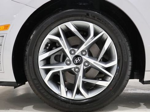 Used 2023 Hyundai Sonata SEL FWD image 9