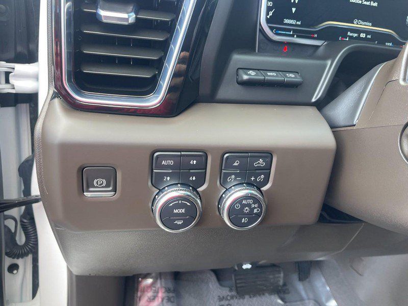 Used 2023 GMC Sierra 1500 Denali AWD/4WD image 25