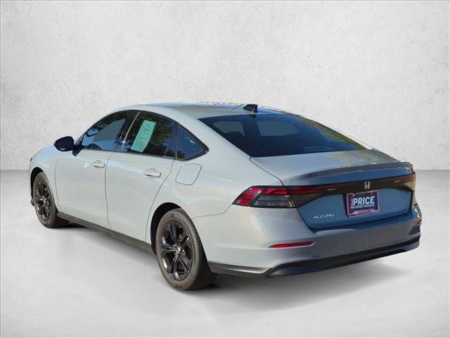 Used 2025 Honda Accord SE image 8