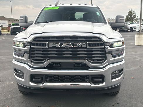 New 2026 RAM 3500 Big Horn AWD/4WD image 8