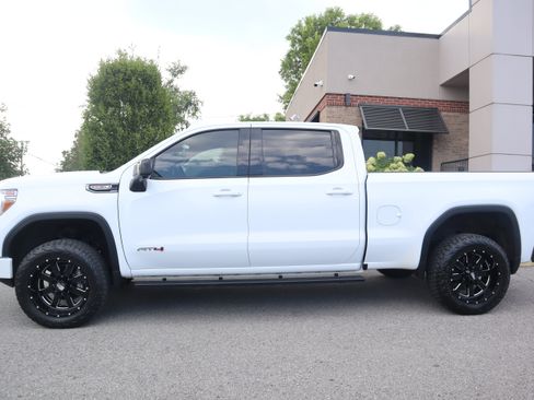 Used 2022 GMC Sierra 1500 AT4 w/ AT4 Preferred Package AWD/4WD image 9
