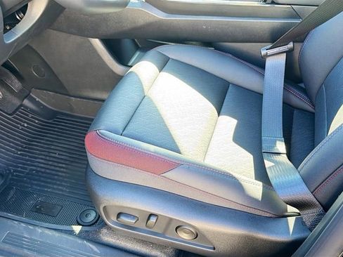 New 2026 Chevrolet Equinox RS w/ LPO, Floor Liner Package image 20