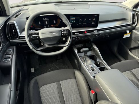 New 2026 Kia Sorento LX image 15