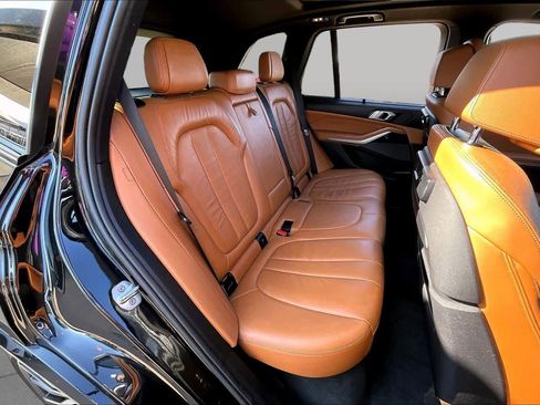 Used 2019 BMW X5 xDrive40i w/ M Sport Package AWD/4WD image 21