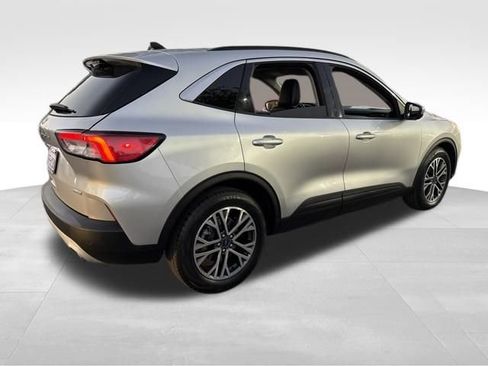 Used 2020 Ford Escape SEL image 5