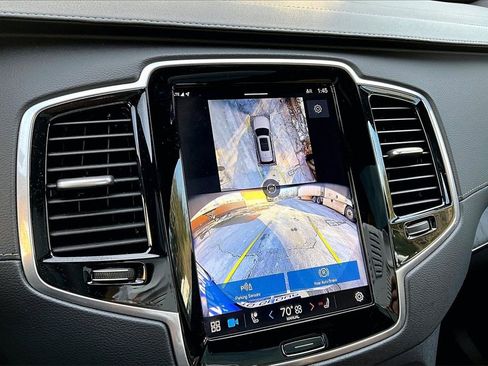 Used 2024 Volvo XC90 B6 Ultimate w/ Protection Package Premier image 14