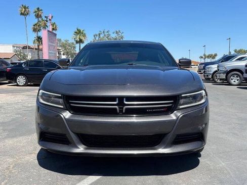 Used 2017 Dodge Charger SE w/ Power Sunroof Group AWD/4WD image 8