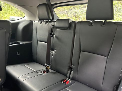 Used 2020 Toyota Highlander Limited AWD/4WD image 34