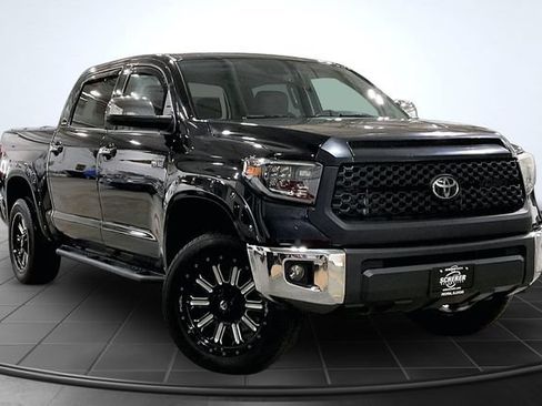 Used 2020 Toyota Tundra Limited w/ Limited Premium Package AWD/4WD image 12