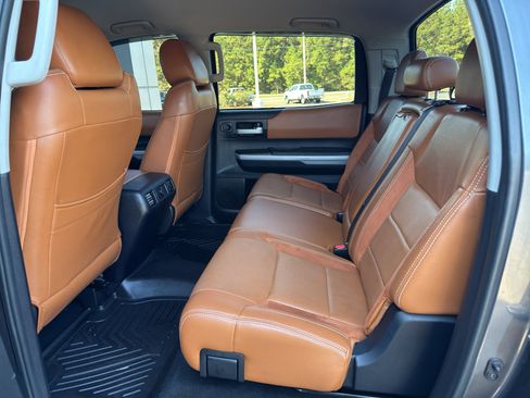 Used 2018 Toyota Tundra SR5 image 15