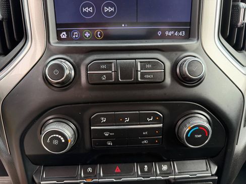 Used 2019 Chevrolet Silverado 1500 LT AWD/4WD image 26