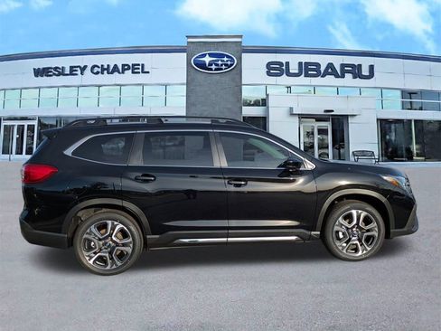 Used 2025 Subaru Ascent Limited image 4