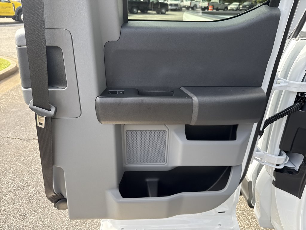 New 2026 Ford F350 XL w/ XL Driver Assist Package RWD image 18