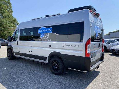 Used 2024 RAM ProMaster 3500 w/ Quick Order Package 22H SLT+ FWD image 5