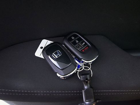 Certified 2025 Honda Civic Sport image 26