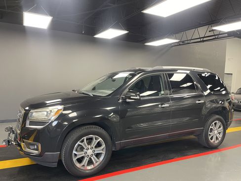 Used 2015 GMC Acadia SLT image 2