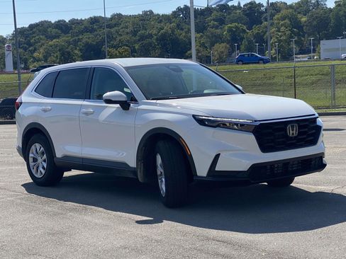 New 2025 Honda CR-V LX image 9