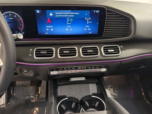 Used 2025 Mercedes-Benz GLE 350 4MATIC image 16