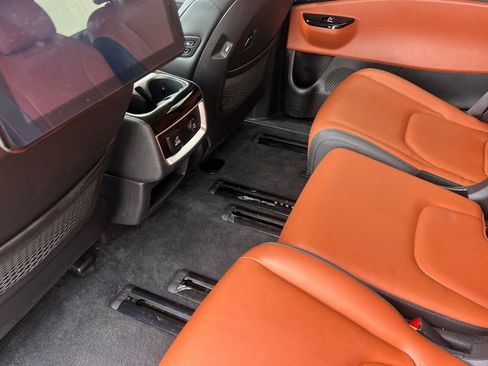 Used 2024 Kia Carnival SX FWD image 14