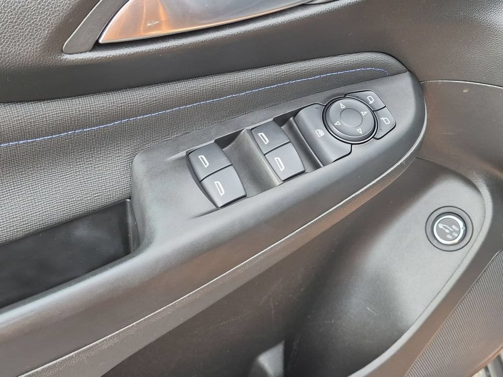 Used 2024 Buick Envista Sport Touring w/ Convenience I Package FWD image 13