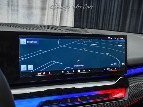 Used 2025 BMW M5 w/ Carbon Package image 13