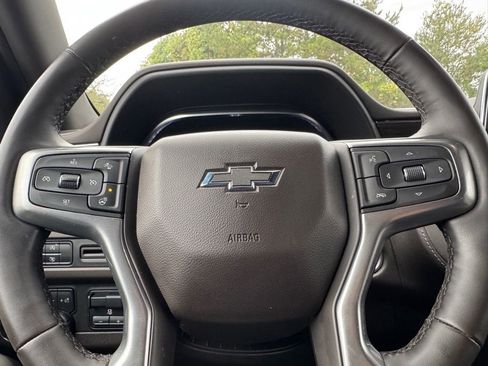 Used 2024 Chevrolet Tahoe Z71 w/ Luxury Package image 19