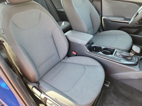Used 2025 Kia K4 FWD image 14